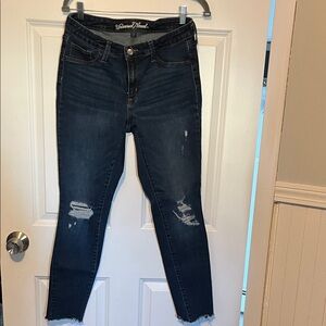 Universal Thread Women's Dark Blue Distressed Mid Rise Jegging Jeans